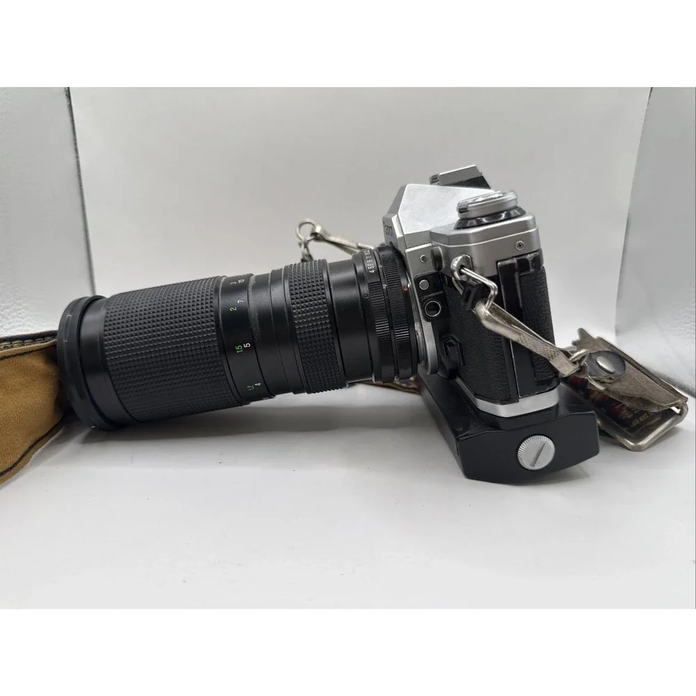Canon AE-1 SLR 35mm Film Camera w/ Vivitar Lens FD 100-200mm 1:4 Close Focusing
